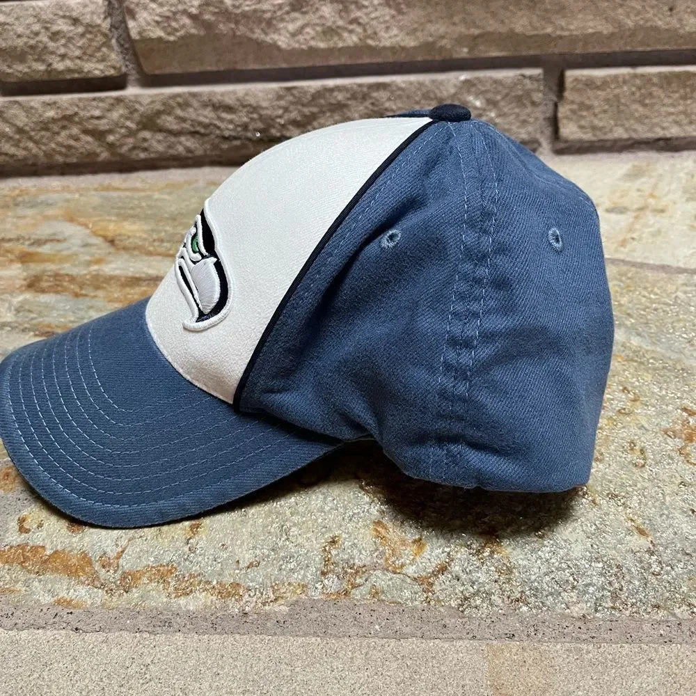 NFL Seatttle Seahawks Vintage Ballcap Hat Blue White